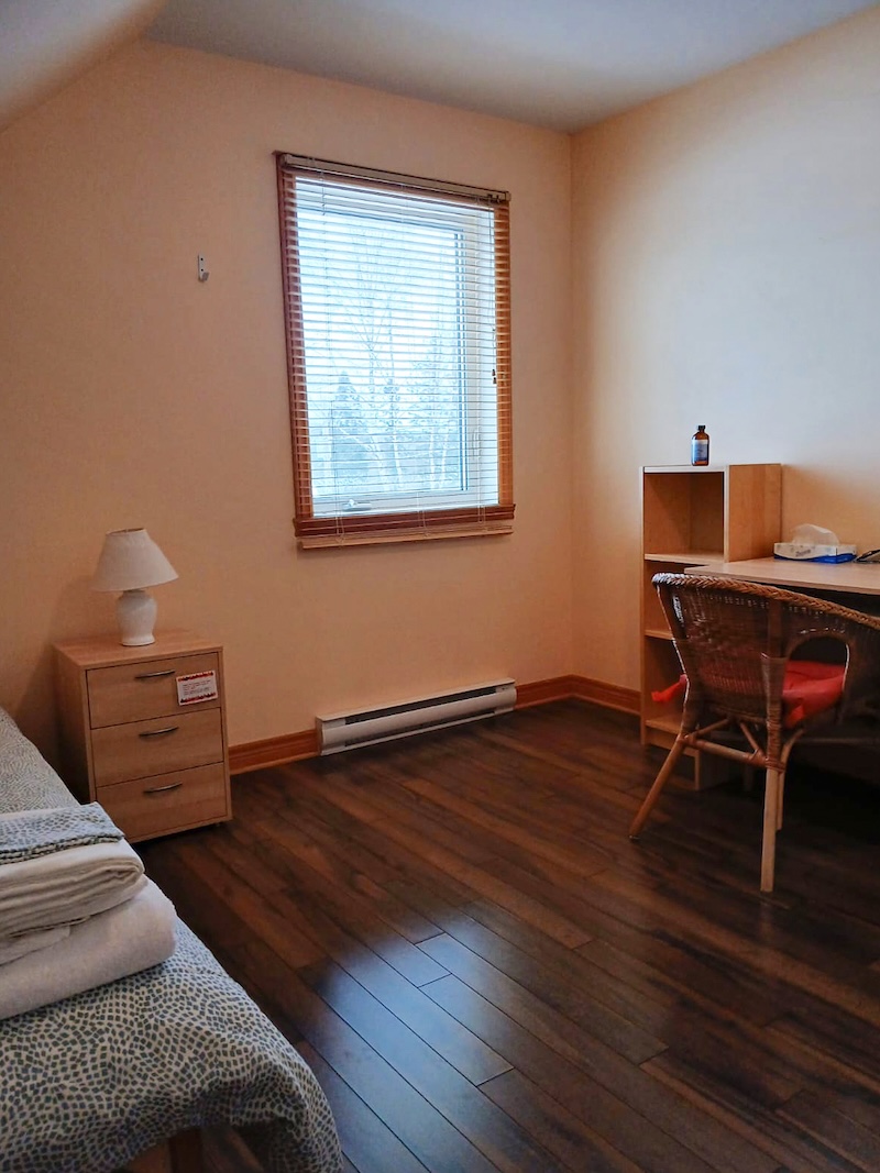 SIngle_shared_bathroom