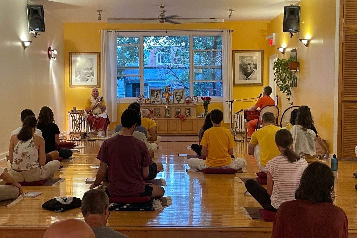 Prenatal Yoga - Sivananda Yoga Vedanta Centre